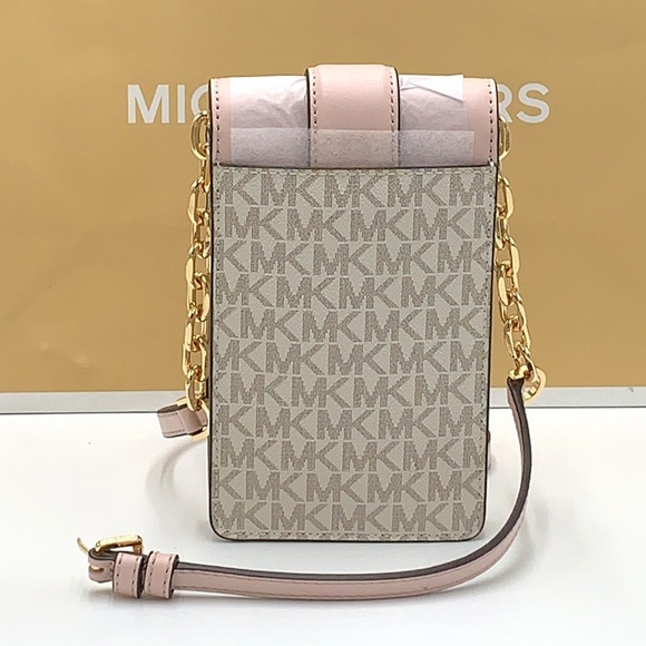 NWT Michael Kors Carmen Small NS Logo
Smartphone Crossbody VANILLA/PINK COLOR - Picture 5 of 15